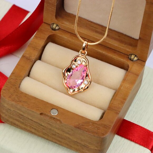 "Delicate Pink Teardrop Pendant in Gold Plated Artistic Frame, XPPT1730 - Picture 5 of 13